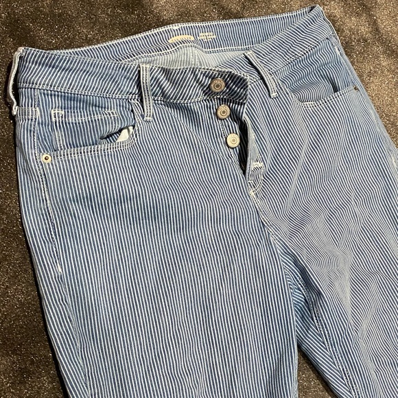 Old Navy Blue Pinstriped Skinny Jeans - Picture 3 of 3